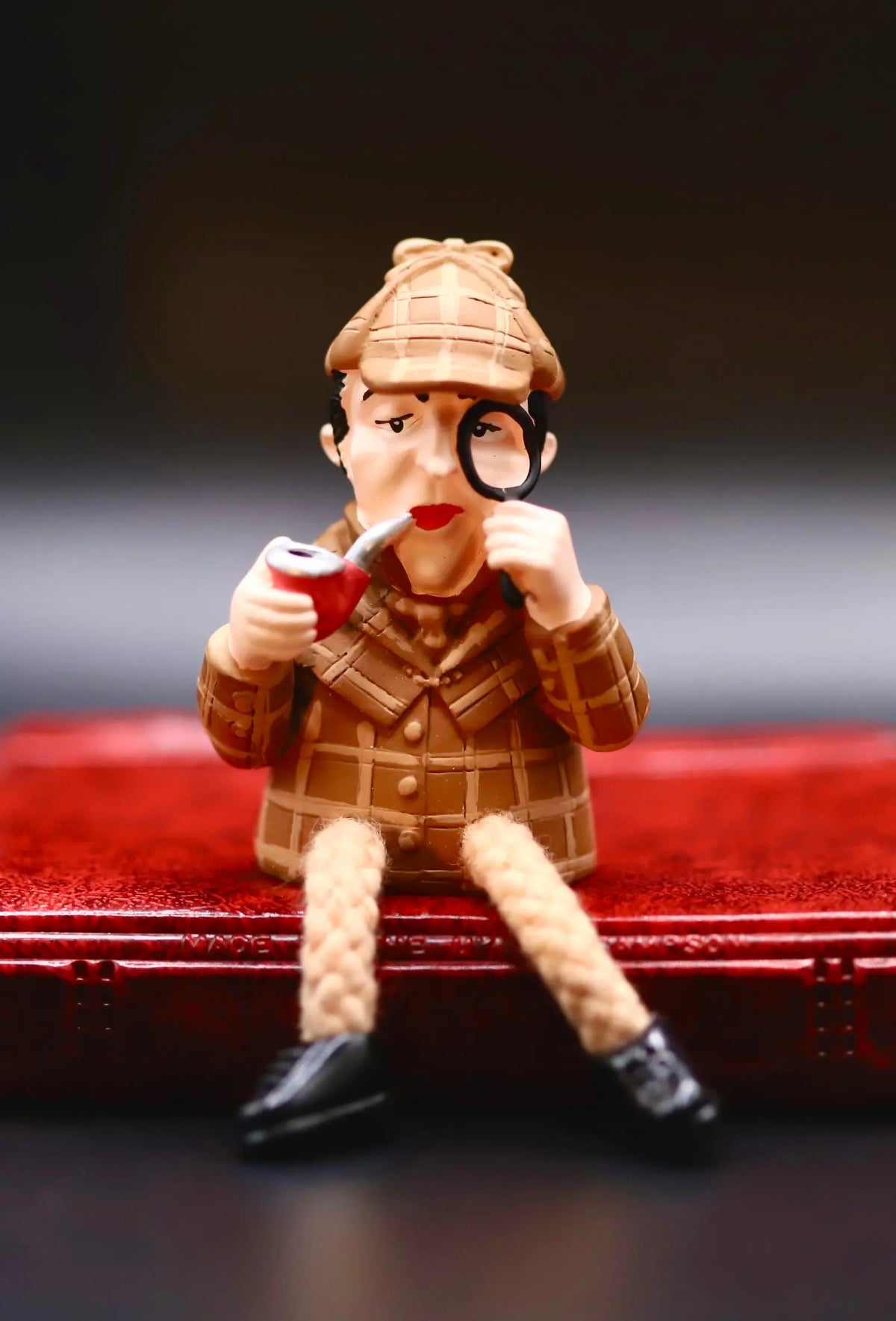 Resin String Legs | Resin Magnet Legs | Sherlock Holmes